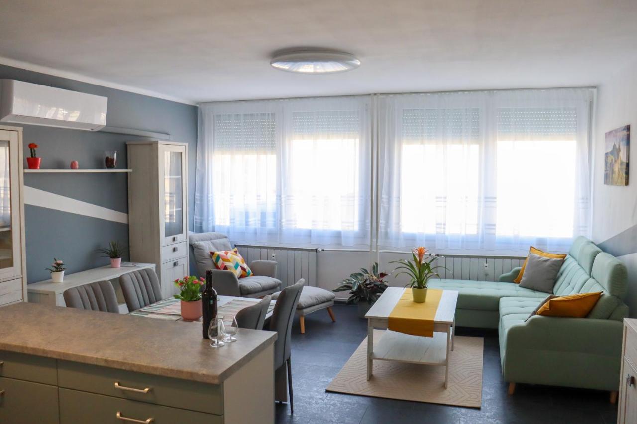 Krisztina Apartman Apartment Salgotarjan Ngoại thất bức ảnh